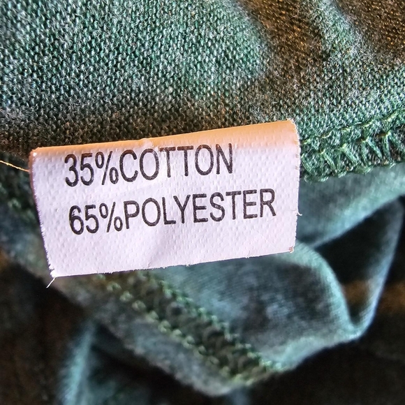 Green Sleeveless T-Shirt with Cheetah Print Design Casual Shirt Athletic Top - Picture 3 of 4